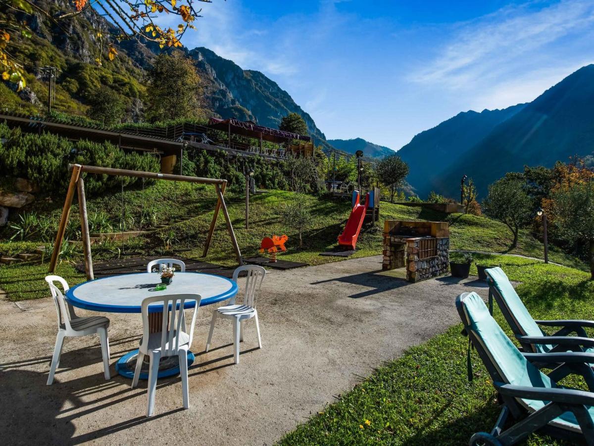 In A Green And Relaxing Atmosphere With Pool And Stunning Lake View Villa มาโรเน ภายนอก รูปภาพ